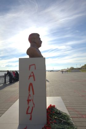 Борис Рожин: О памятниках (2)