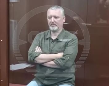 Александр Жучковкий: Такие люди сами по себе не вписываются ни в какие партийные или государственные рамки